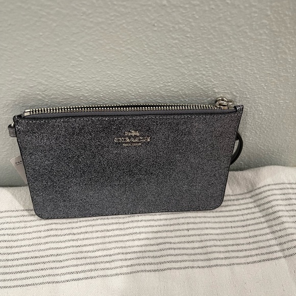 Coach Handbags - Coach wristlet